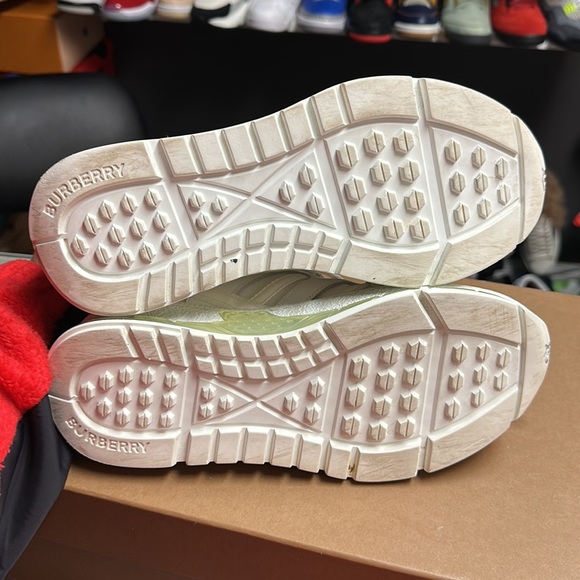 Burberry shoe size 39 euro unisex - Picture 7 of 8